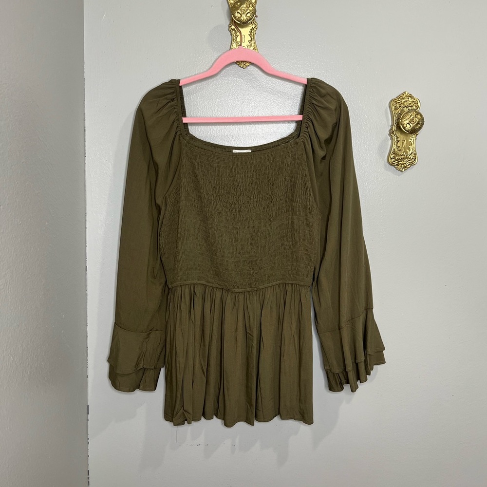 Curve Olive Top